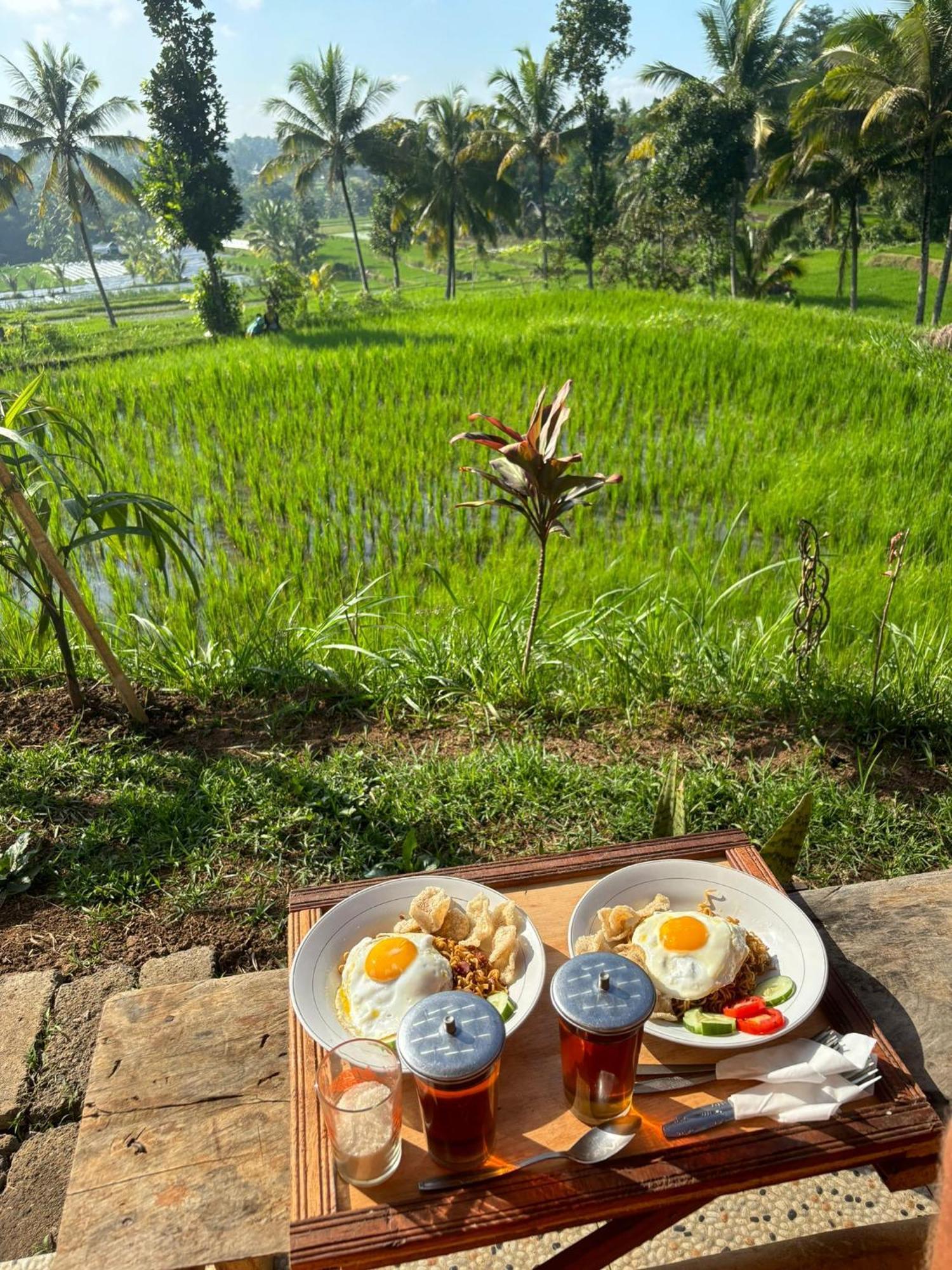 Muni'S Terrace Bungalow Kotaraja Bagian luar foto